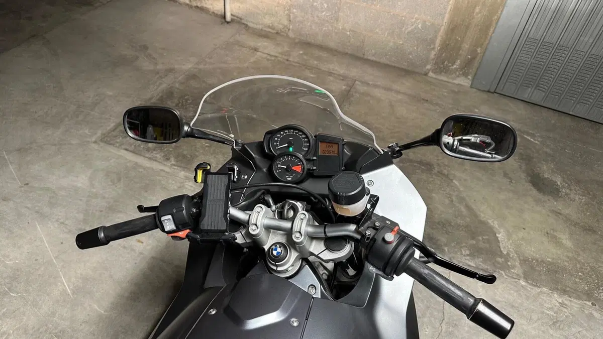 Bmw F 800 ST  (13)