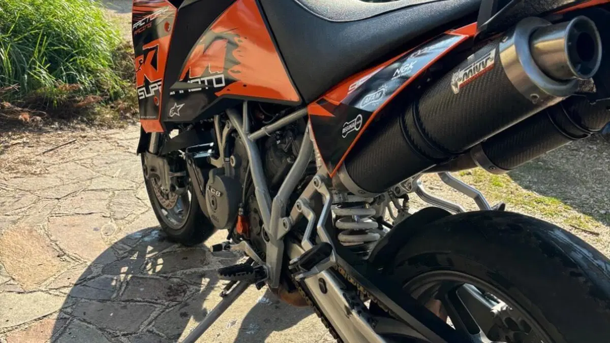 KTM 950 Supermoto (2006 - 08)  (4)
