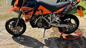 KTM 950 Supermoto (2006 - 08)  (5)