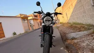 Husqvarna Svartpilen 125 (2021 - 23)  (5)