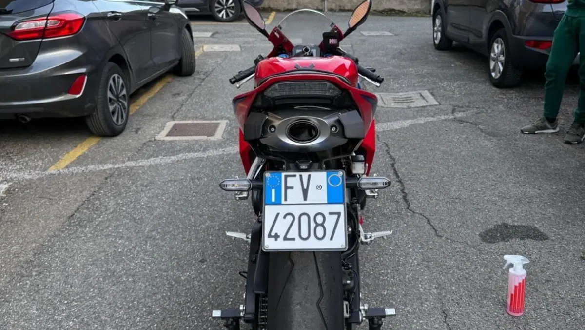 Honda CBR 600 RR (2024 - 26)  (3)