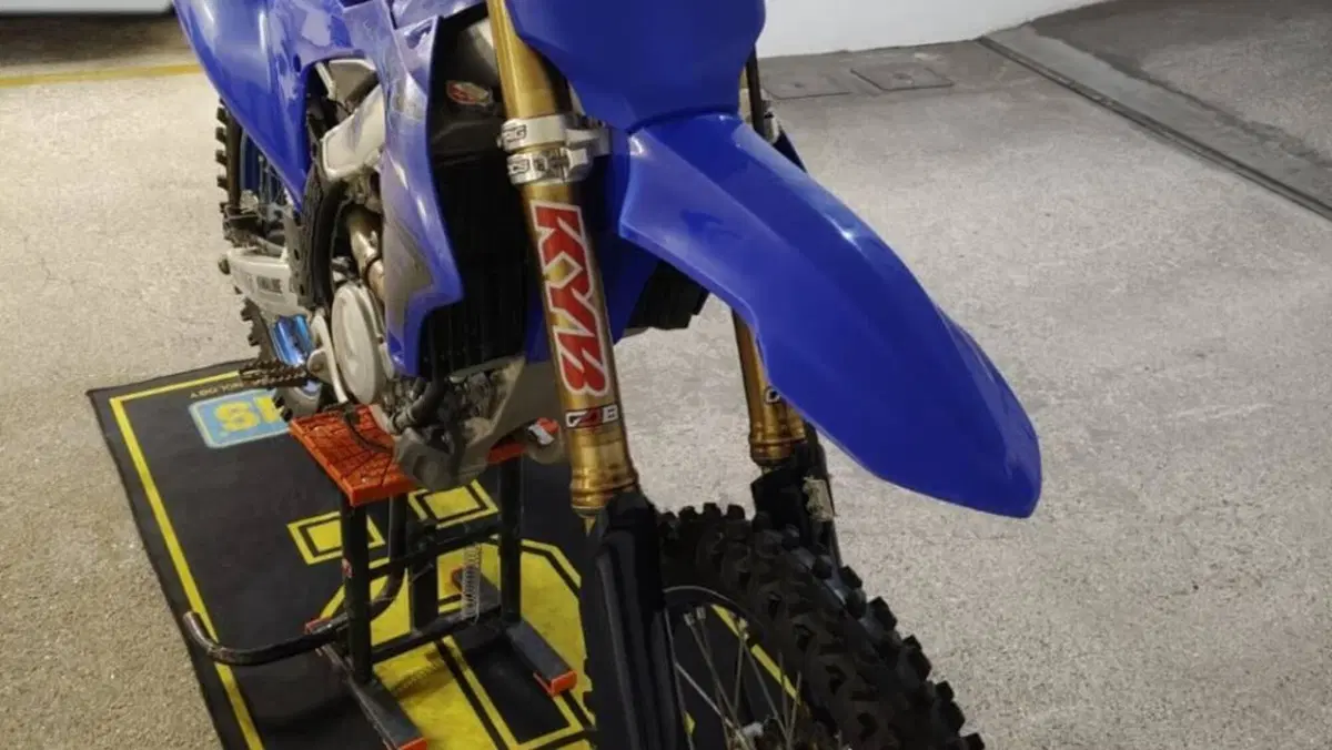 Yamaha YZ 250 F (2025)  (2)