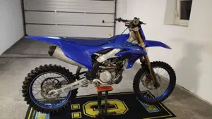 Yamaha YZ 250 F (2025)  (3)