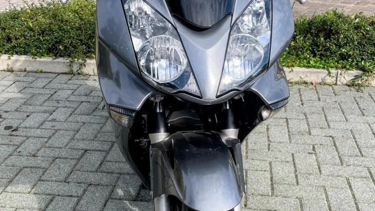 Honda VFR 800 (2006 - 13)  (4)