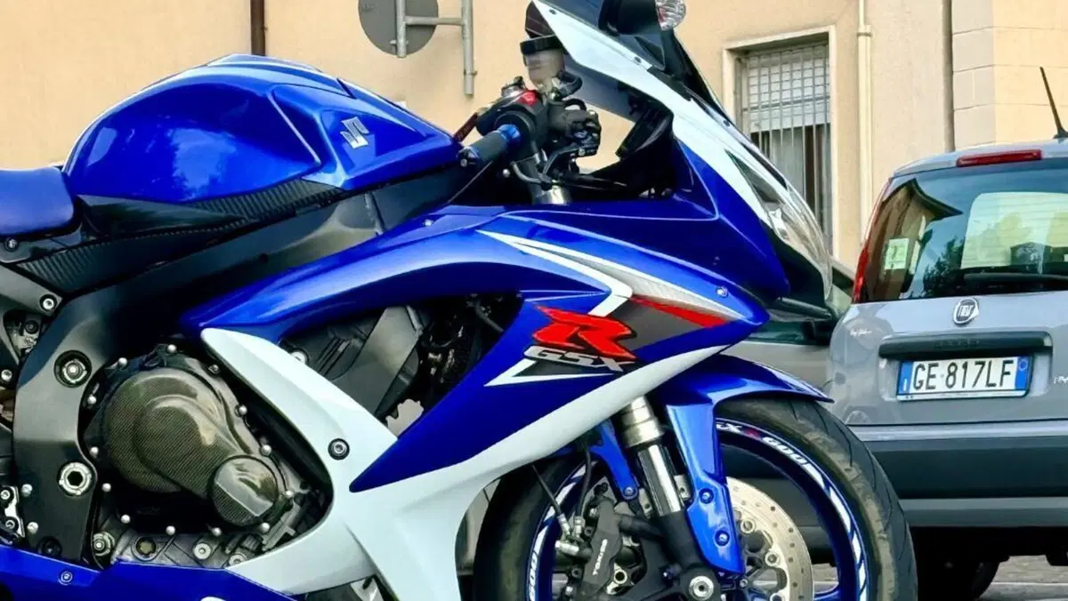 Suzuki GSX R 600 (2008 - 10)  (4)