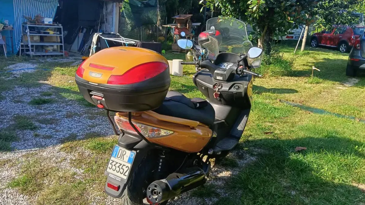 Kymco Xciting 300i R (2007 - 14)  (3)