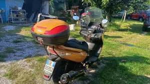 Kymco Xciting 300i R (2007 - 14)  (3)