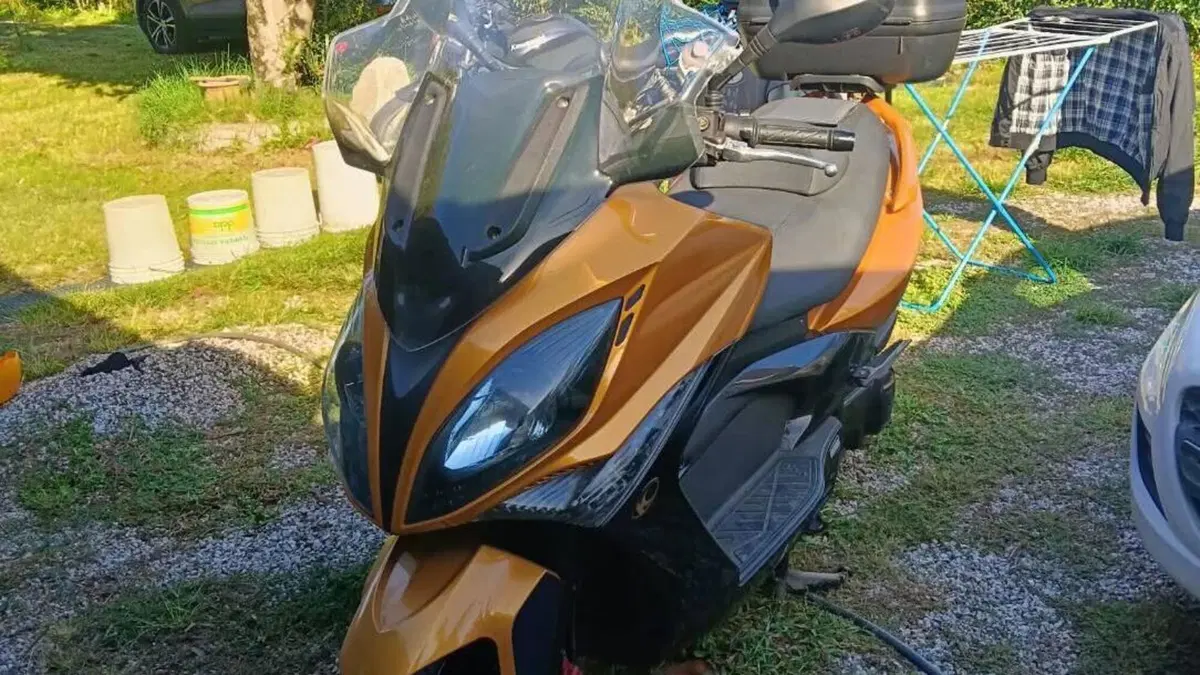 Kymco Xciting 300i R (2007 - 14)  (2)