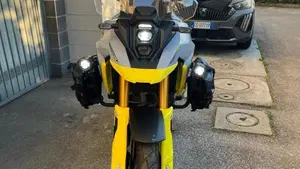 Suzuki V-Strom 800DE (2023 - 24)  (2)