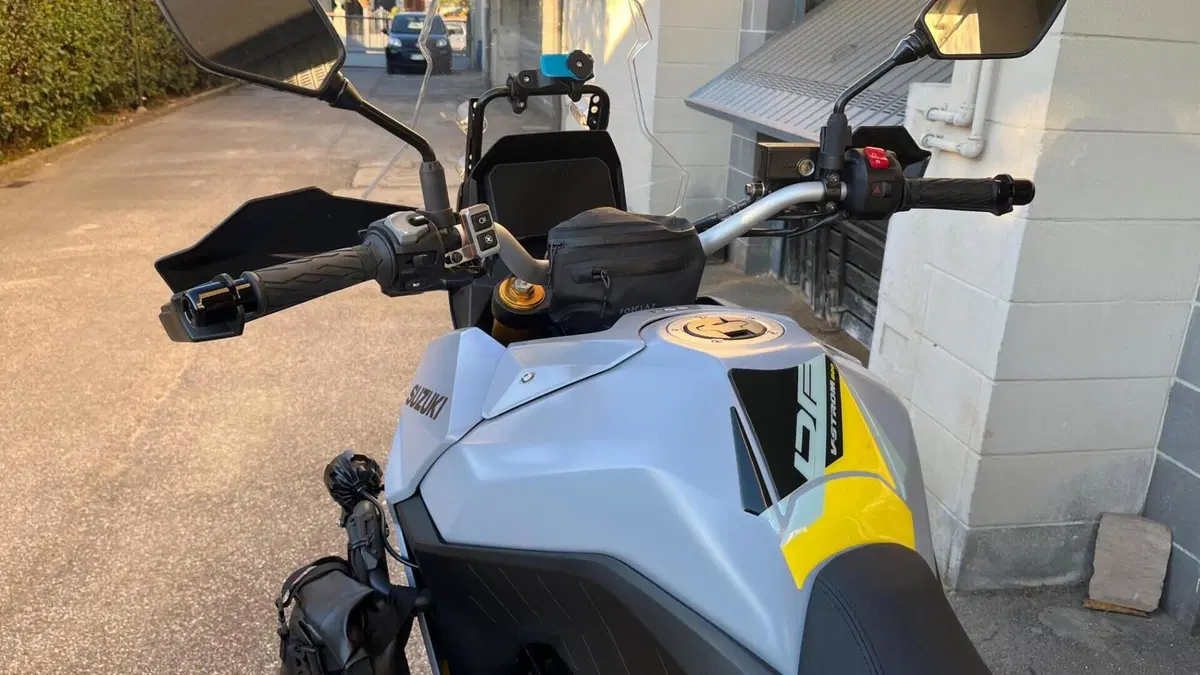 Suzuki V-Strom 800DE (2023 - 24)  (3)