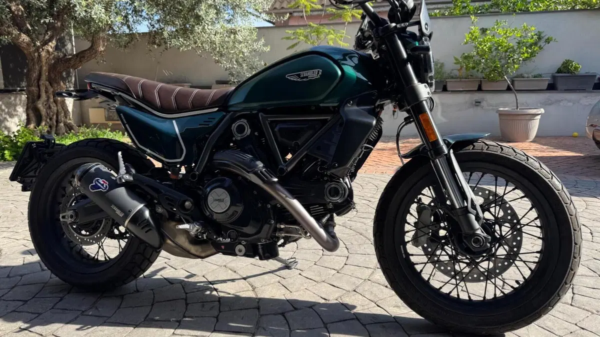 Ducati Scrambler 800 Nightshift (2025 - 26) 