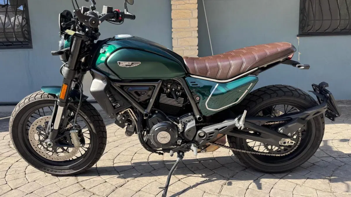 Ducati Scrambler 800 Nightshift (2025 - 26)  (3)