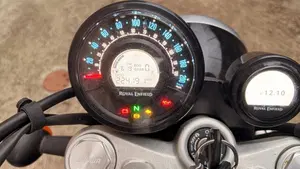 Royal Enfield Super Meteor 650 (2023 - 26) 