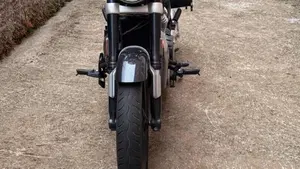 Royal Enfield Super Meteor 650 (2023 - 26)  (7)