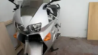 Honda VFR 800 (1998 - 01) usata
