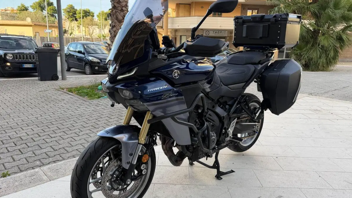 Yamaha Tracer 9 GT+ Y-AMT (2025 - 26) 