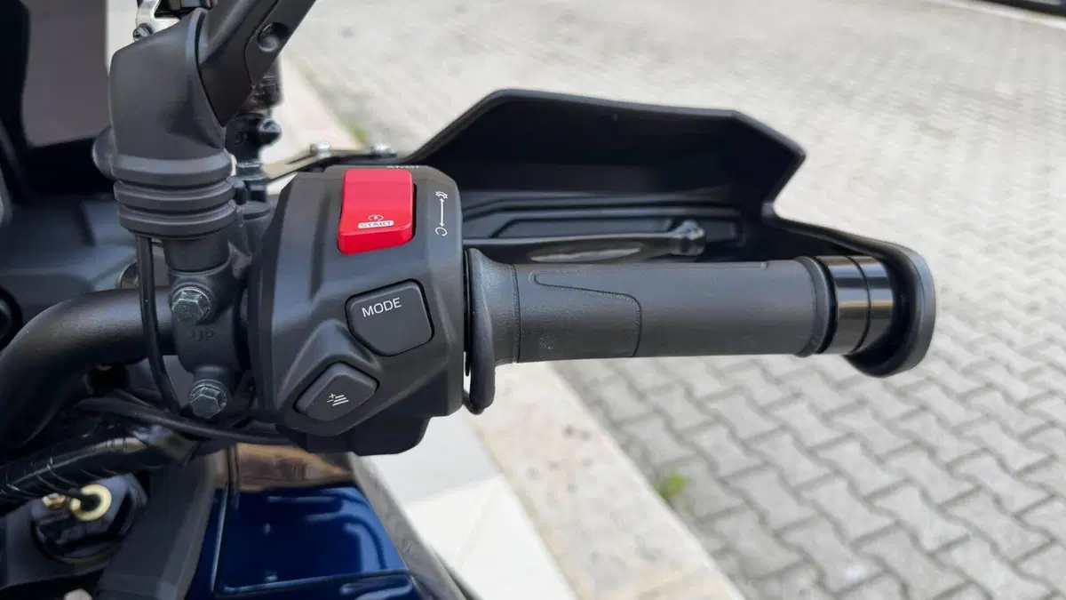 Yamaha Tracer 9 GT+ Y-AMT (2025 - 26)  (7)