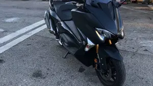 Yamaha T-Max 530 SX (2017 - 19)  (6)