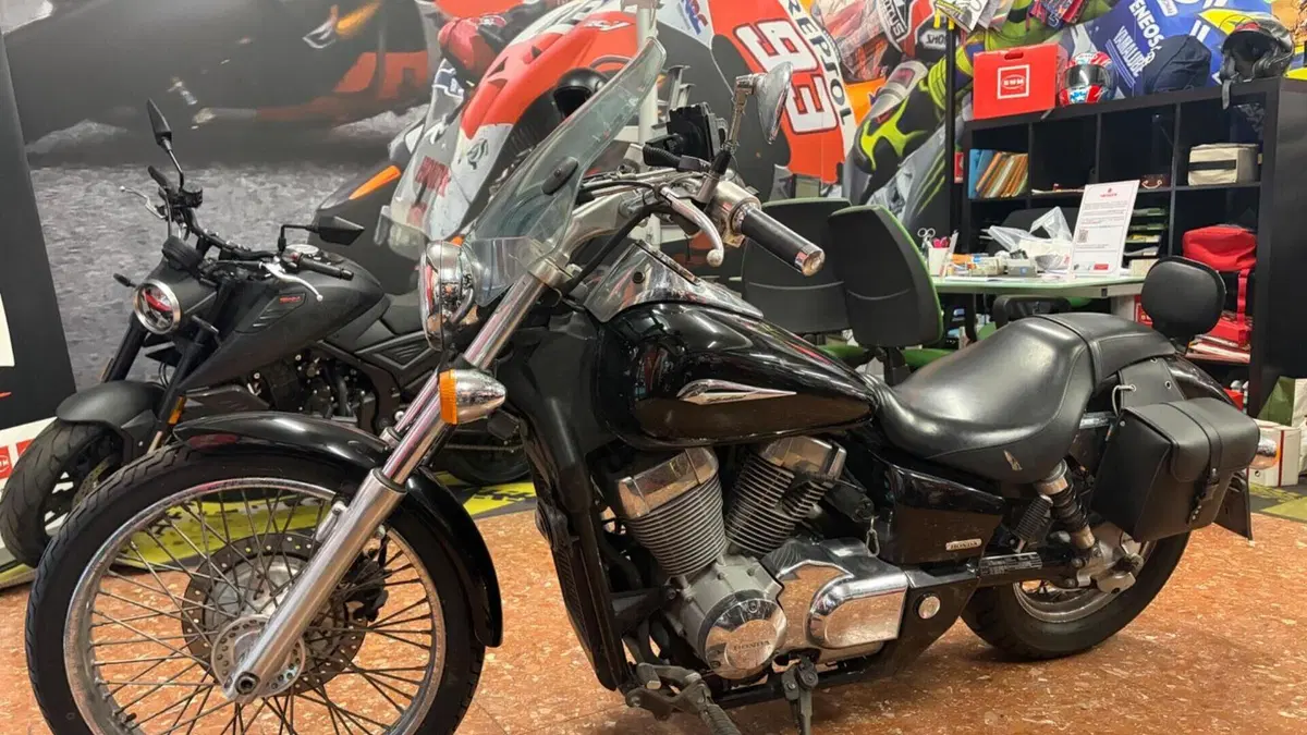 Honda VT 750 C Shadow Classic  (3)