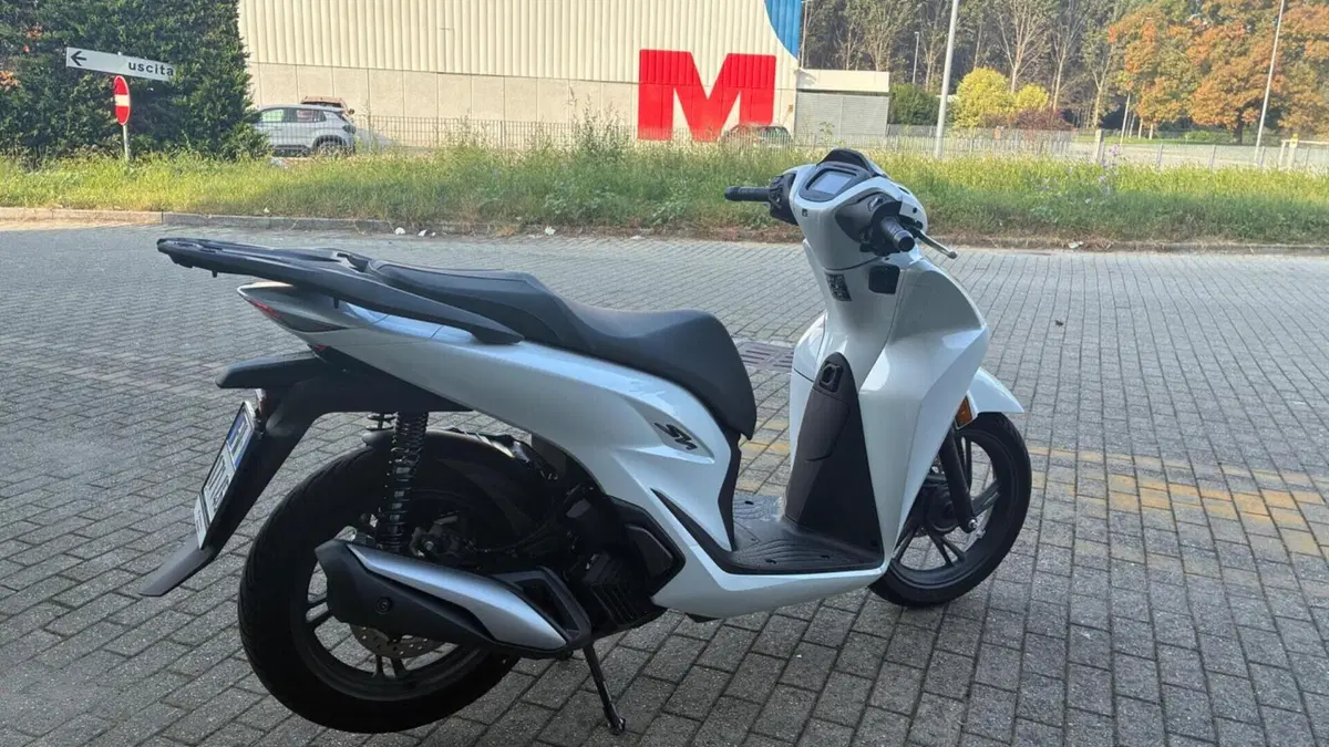 Honda SH 125 (2026)  (4)