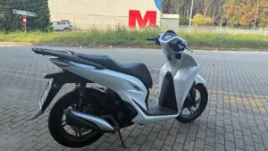 Honda SH 125 (2026)  (4)