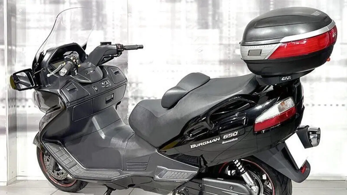 Suzuki Burgman AN 650 Executive ABS (2006 - 12)  (2)