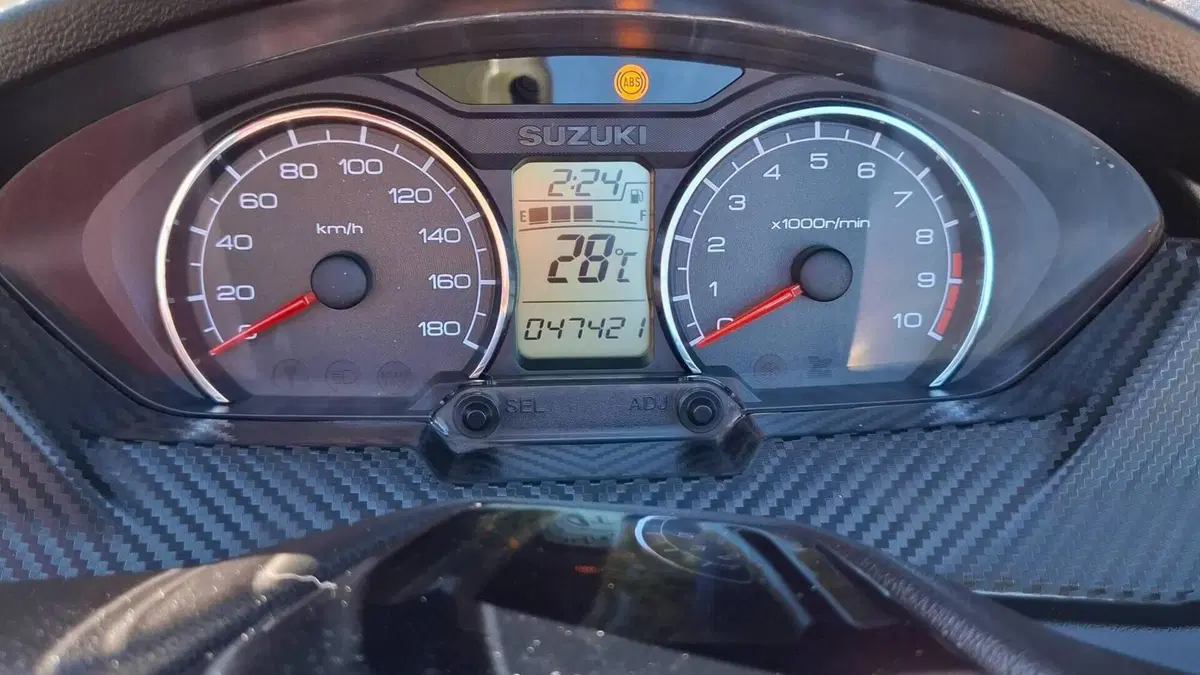 Suzuki Burgman AN 400 (2017 - 20)  (6)