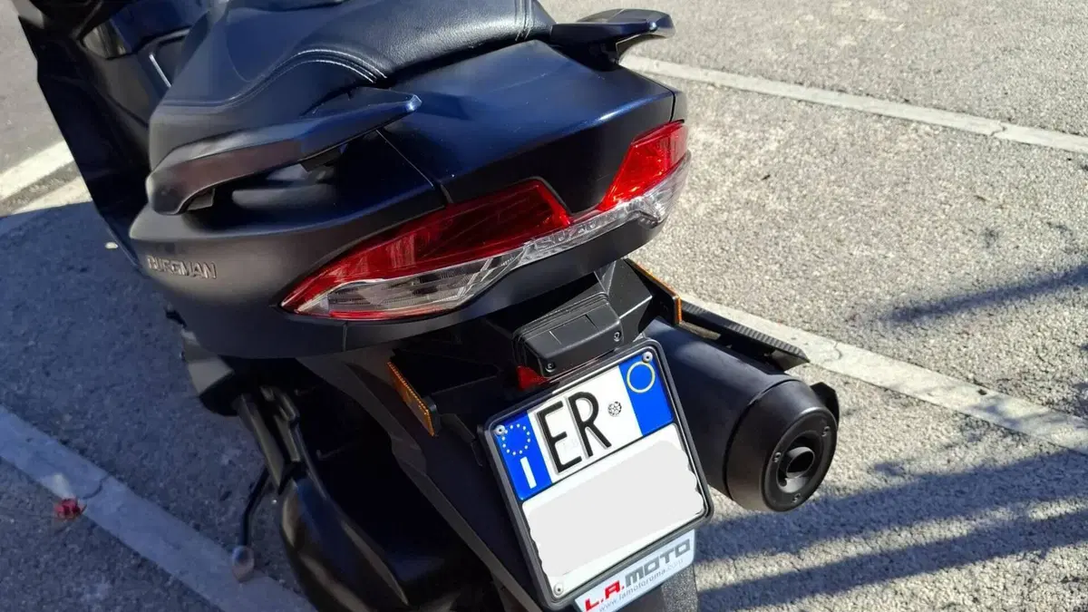 Suzuki Burgman AN 400 (2017 - 20)  (7)