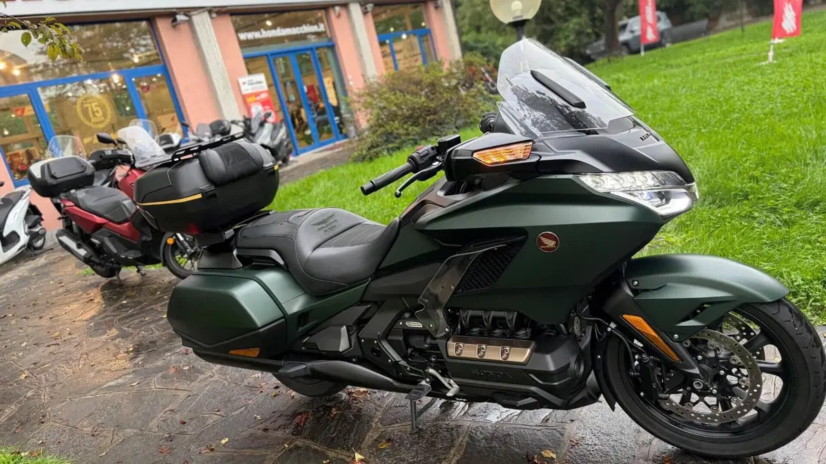 Honda GL 1800 Gold Wing DCT (2021 - 24)  (4)