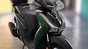 Honda SH 125i Vetro (2024 - 25)  (3)