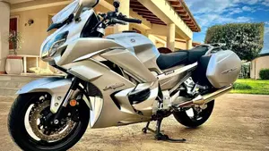 Yamaha FJR 1300 AE (2016 - 20)  (4)