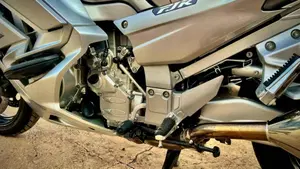 Yamaha FJR 1300 AE (2016 - 20)  (5)