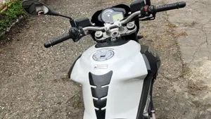 Aprilia Shiver 750 (2010 - 16)  (7)