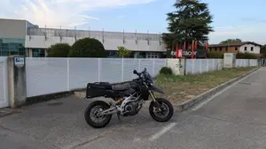 Aprilia Dorsoduro 750 (2009 - 14)  (2)