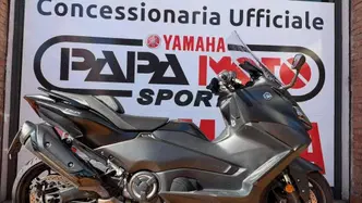 Yamaha T-Max 560 (2022 - 24) usata