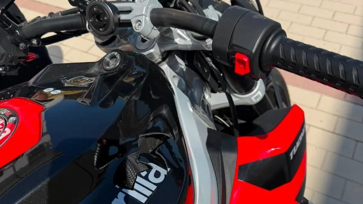 Aprilia Tuono 457 (2025 - 26)  (10)