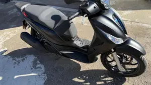 Piaggio Medley 125 S ABS (2021 - 24)  (2)