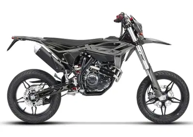 Betamotor RR 125 4T Motard T - X Special Edition (2025 - 26) - Annuncio 9746303