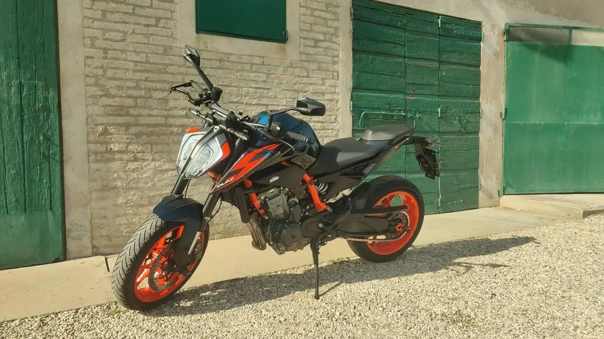 KTM 890 Duke R (2021 - 23)  (2)