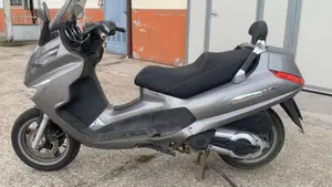 Piaggio Xevo 400 (2007 - 13)  (2)