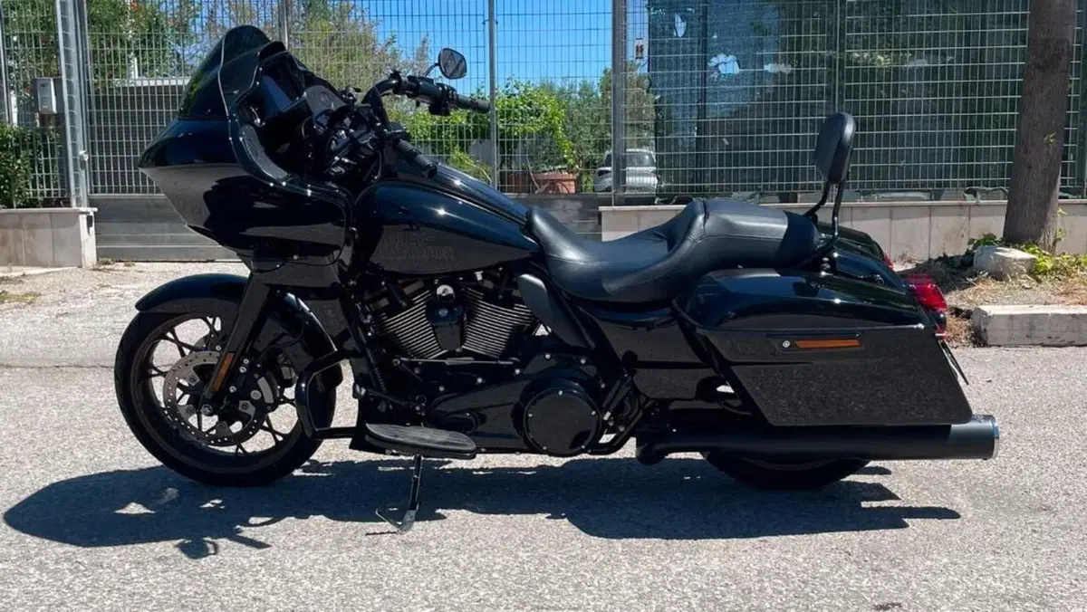 Harley-Davidson Road Glide ST (2022 - 23)  (8)