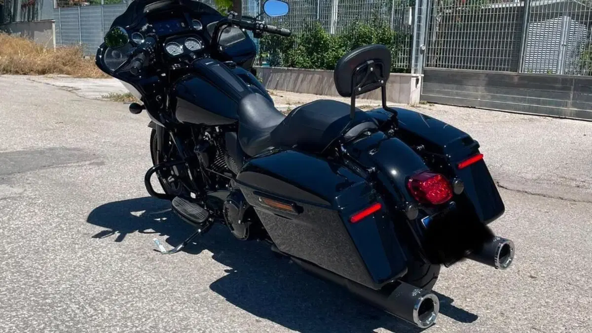 Harley-Davidson Road Glide ST (2022 - 23)  (9)