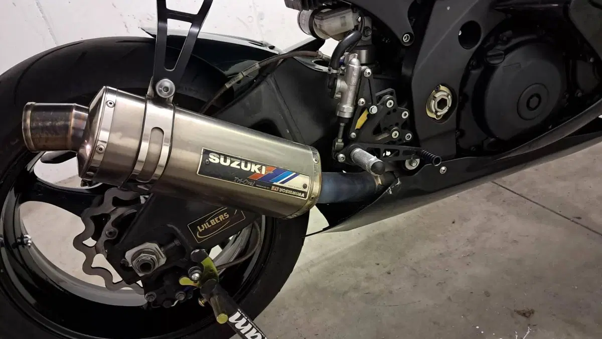 Suzuki GSX-R1000 (2005 - 06)  (3)