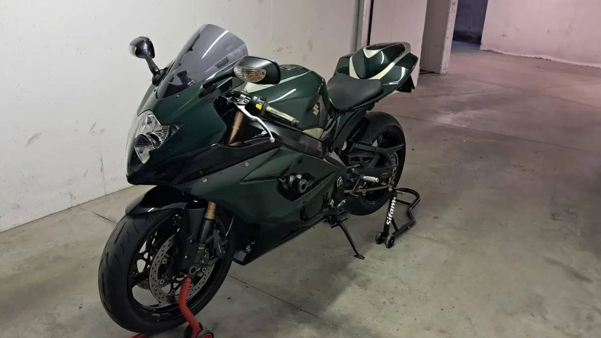 Suzuki GSX-R1000 (2005 - 06)  (7)