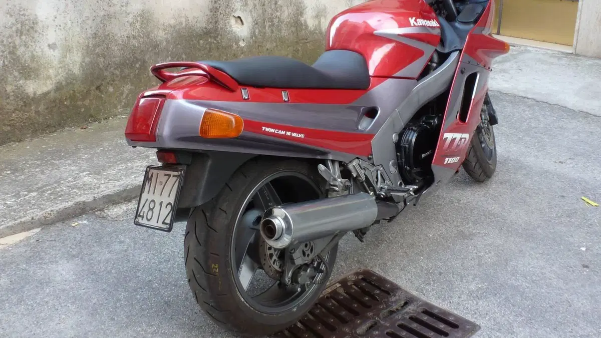 Kawasaki   (4)