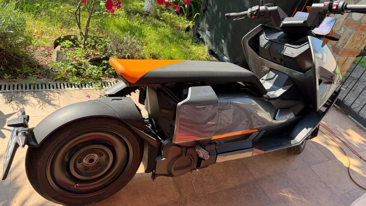 Bmw CE 04 (2021 - 25)  (4)
