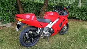 Honda VFR 800 (1998 - 01) 