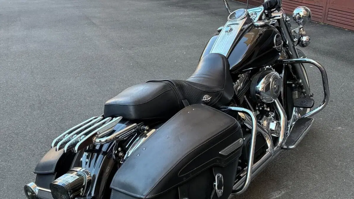 Harley-Davidson 1584 Road King Classic (2007 - 11) - FLHRCI  (13)
