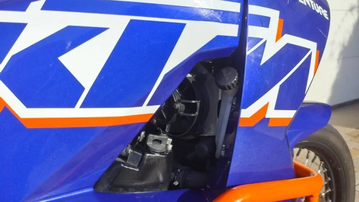 KTM 990 Adventure Dakar ABS (2011)  (3)