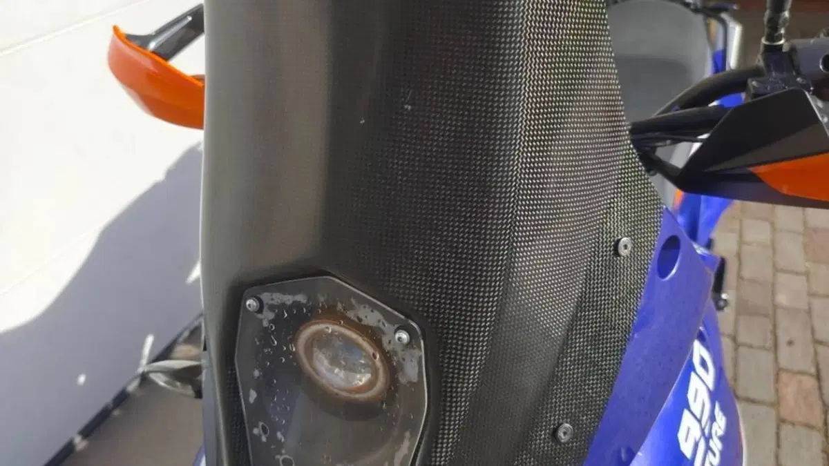 KTM 990 Adventure Dakar ABS (2011)  (4)